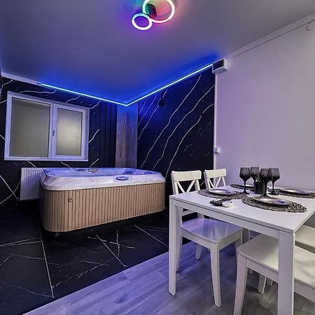 Luxor - Jacuzzi&Cozy Apartments 시비우 외부 사진