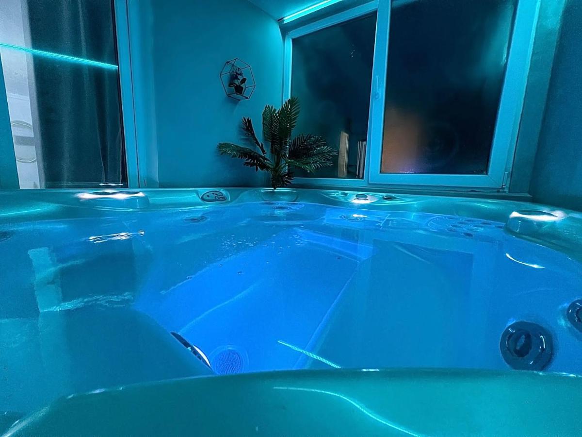 Luxor - Jacuzzi&Cozy Apartments 시비우 외부 사진
