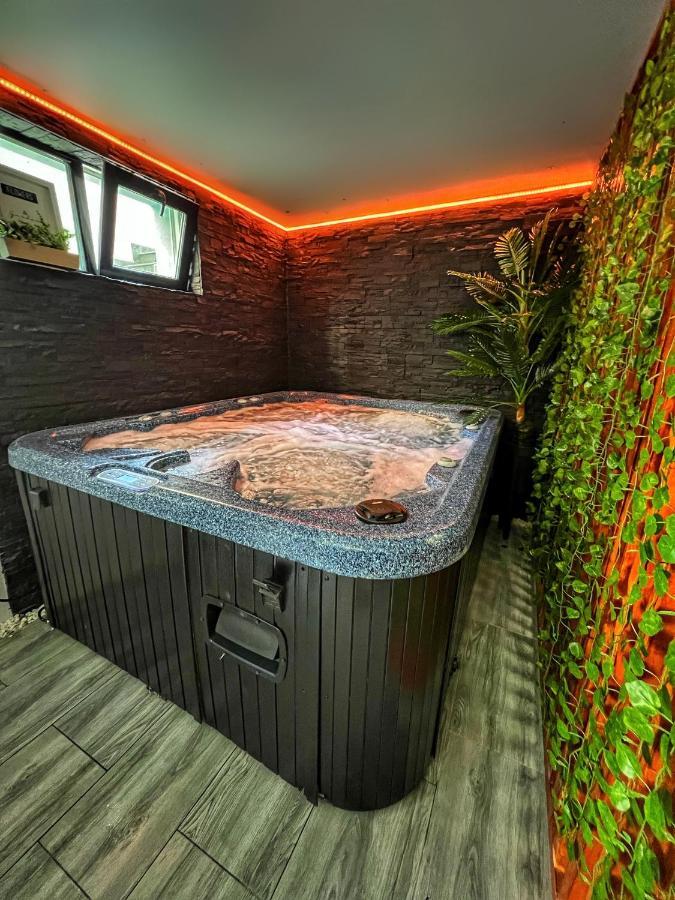Luxor - Jacuzzi&Cozy Apartments 시비우 외부 사진