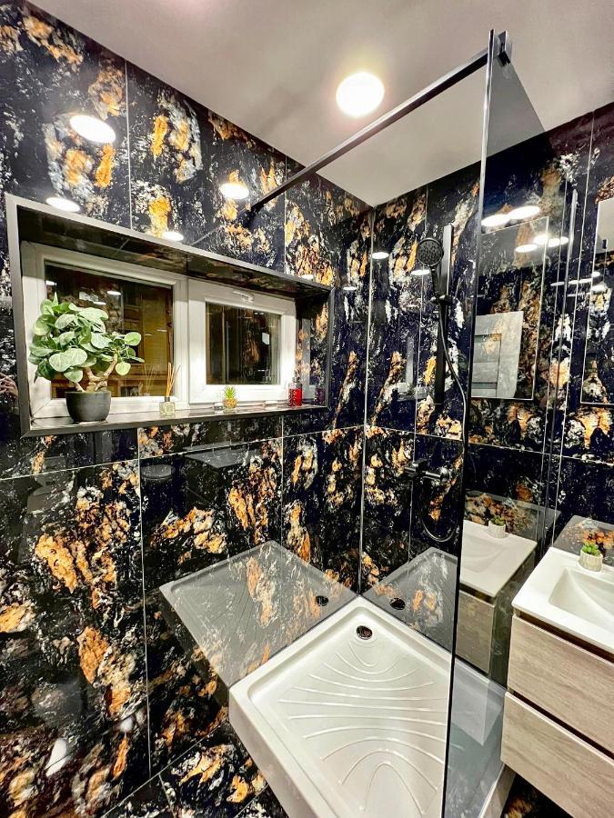 Luxor - Jacuzzi&Cozy Apartments 시비우 외부 사진